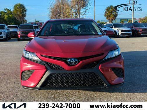 2020 Toyota Camry SE