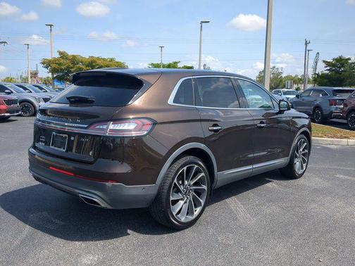2019 Lincoln Nautilus Reserve