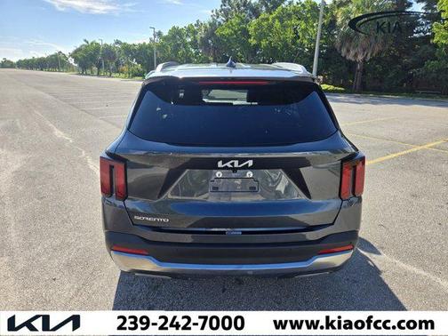 2024 Kia Sorento S
