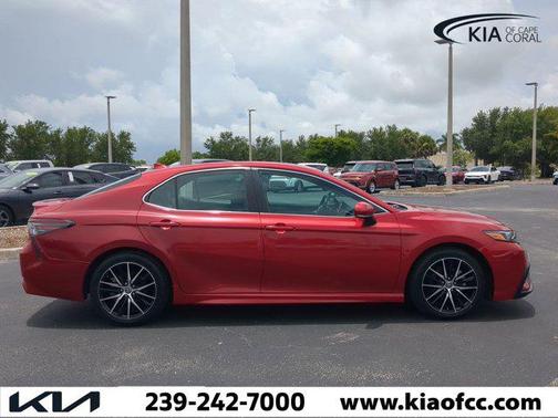 2023 Toyota Camry SE