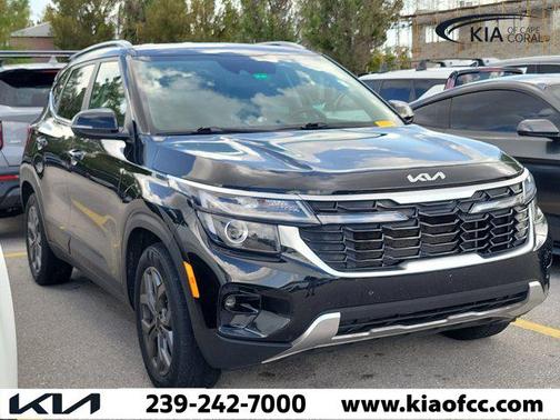 Fusion Black 2024 Kia Seltos S