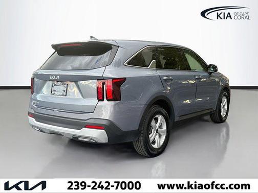 2024 Kia Sorento LX