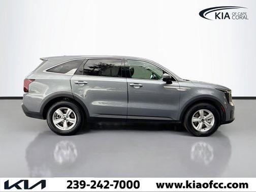 2024 Kia Sorento LX