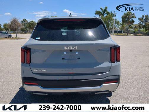 2025 Kia Sorento S