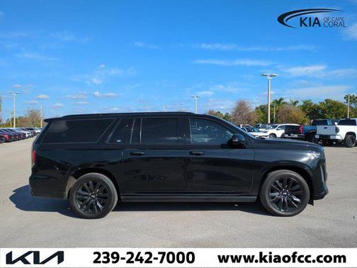 2023 Cadillac Escalade ESV Sport Platinum