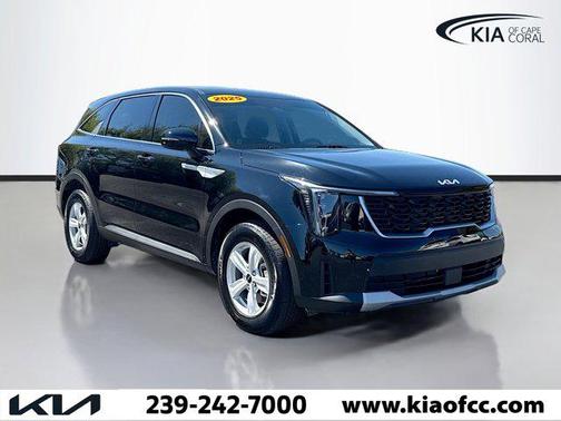 2025 Kia Sorento LX