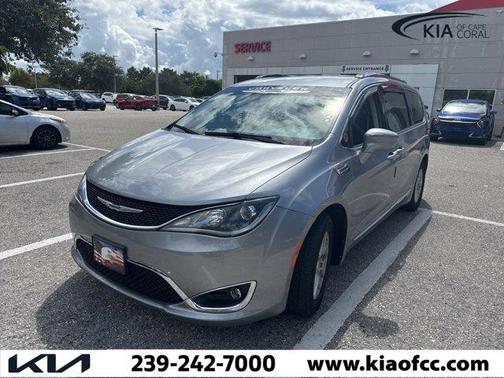 2020 Chrysler Pacifica Touring L