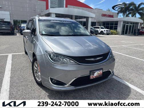 2020 Chrysler Pacifica Touring L