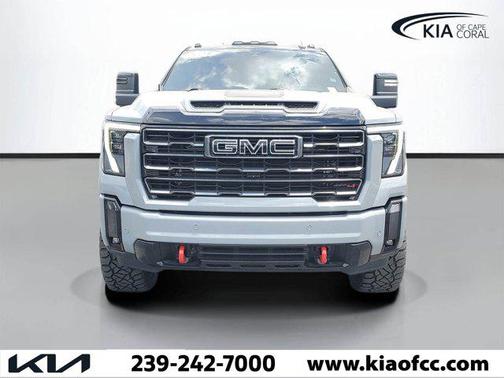 Thunderstorm Gray 2024 GMC Sierra 2500 AT4