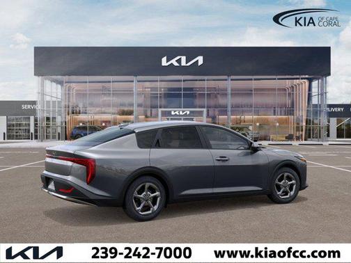 2026 Kia K4 LXS