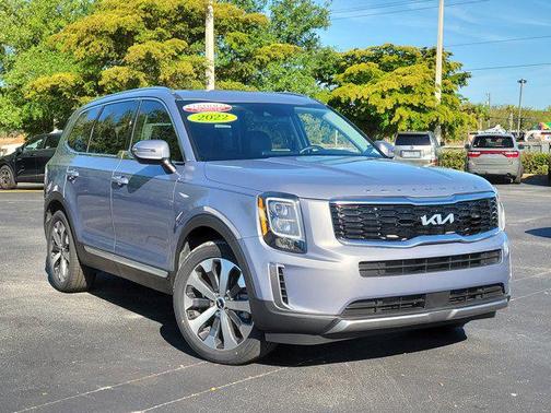 Everlasting Silver 2022 Kia Telluride EX