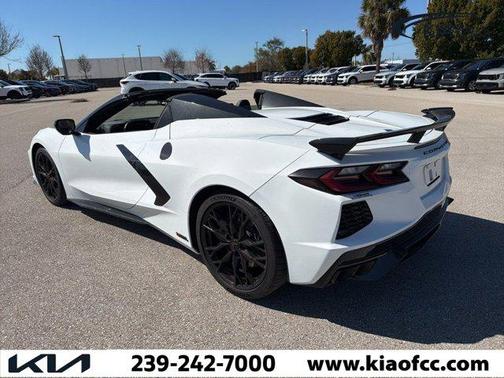 2025 Chevrolet Corvette Stingray w/2LT