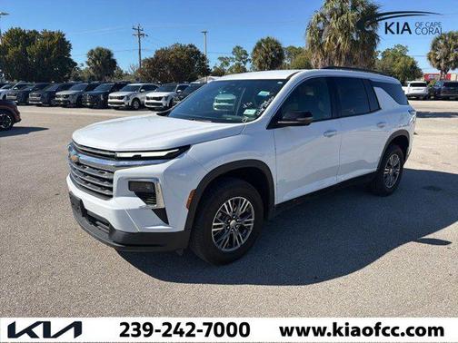 2025 Chevrolet Traverse LT