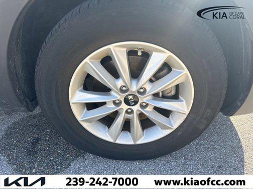 2019 Kia Sorento LX