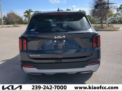 2025 Kia Sorento LX