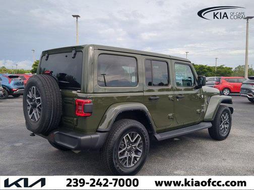 2024 Jeep Wrangler 4-Door Sahara 4x4