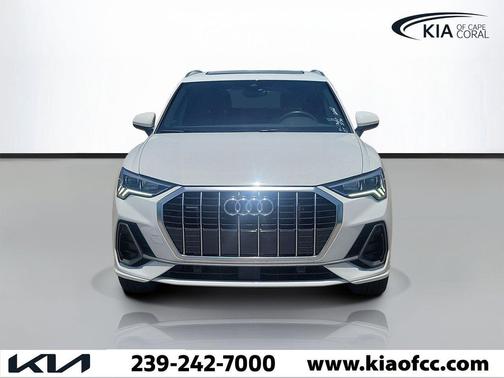 2025 Audi Q3 Premium 45 TFSI S line quattro Tiptronic