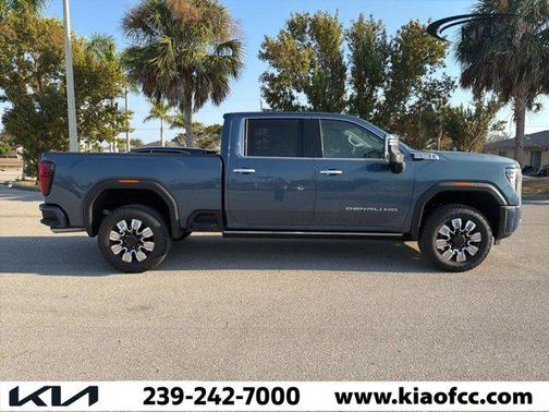 2025 GMC Sierra 2500 Denali