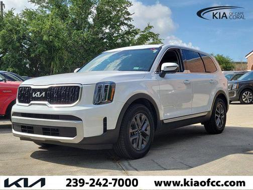 Glacial White Pearl 2023 Kia Telluride LX