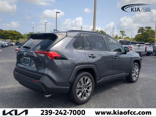 2019 Toyota RAV4 XLE Premium