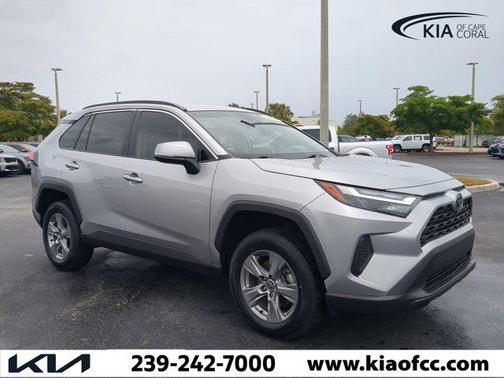 2022 Toyota RAV4 XLE
