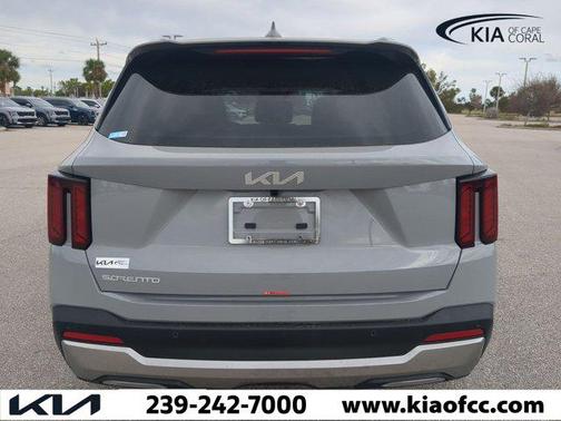 2025 Kia Sorento S