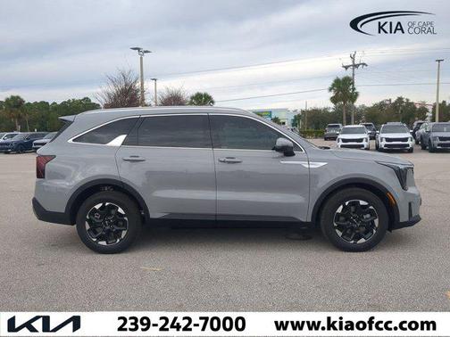 2025 Kia Sorento S