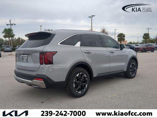 2025 Kia Sorento S