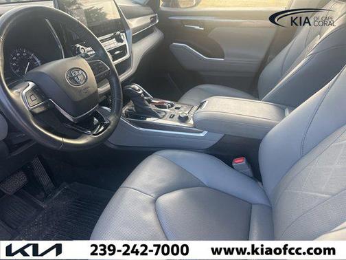 2020 Toyota Highlander Platinum