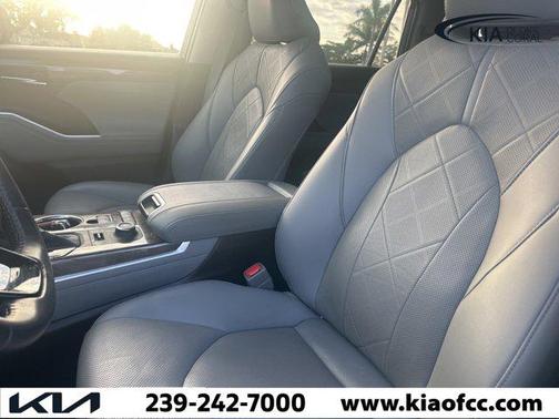 2020 Toyota Highlander Platinum