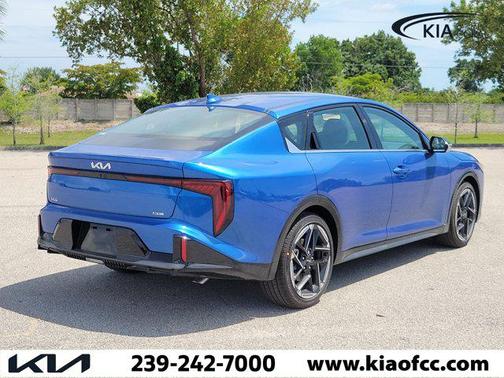 Wave Blue 2026 Kia K4 GT-Line