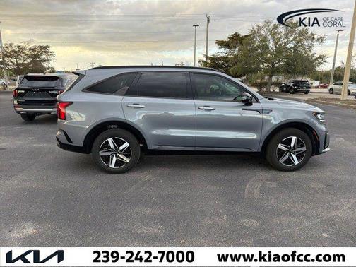 2023 Kia Sorento S