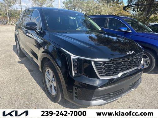 2025 Kia Sorento LX