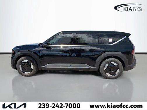 Ebony Black 2026 Kia EV9 Light Long Range