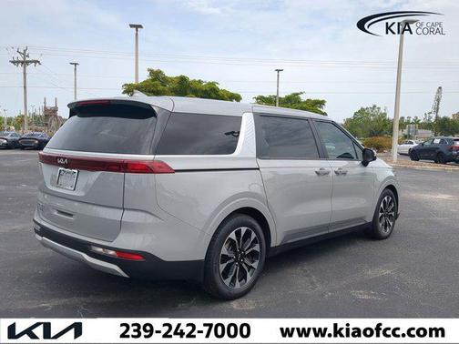 2022 Kia Carnival EX