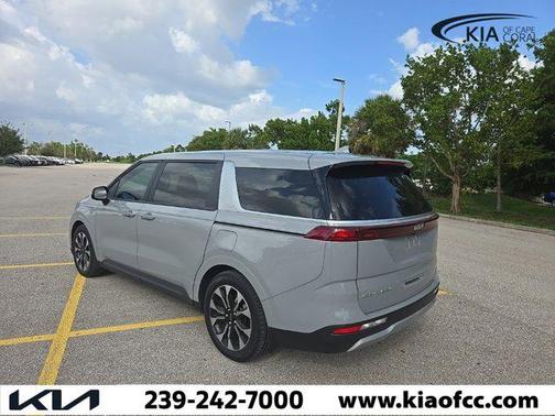 2022 Kia Carnival EX