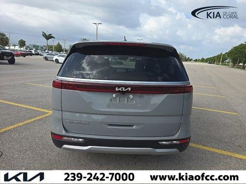 2022 Kia Carnival EX