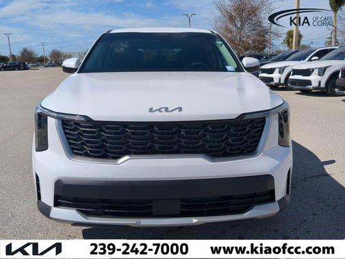 2025 Kia Sorento LX