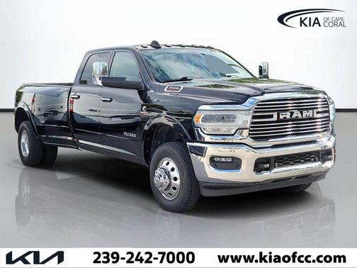 2020 RAM 3500 Laramie Crew Cab 4x4 8' Box