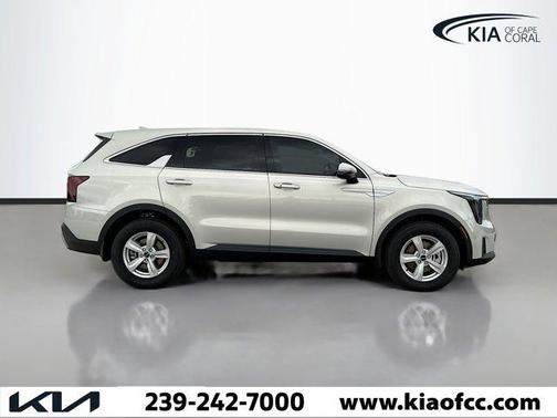 2026 Kia Sorento LX