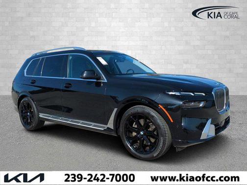 2025 BMW X7 xDrive40i