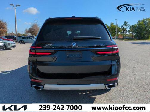 2025 BMW X7 xDrive40i