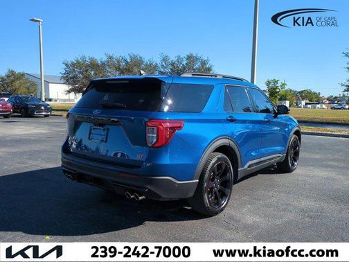 2022 Ford Explorer ST