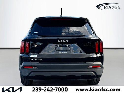 2023 Kia Sorento LX