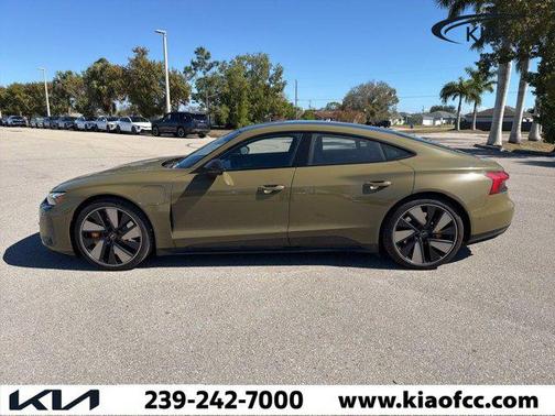 2022 Audi RS e-tron GT quattro