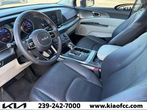 2024 Kia Carnival LX