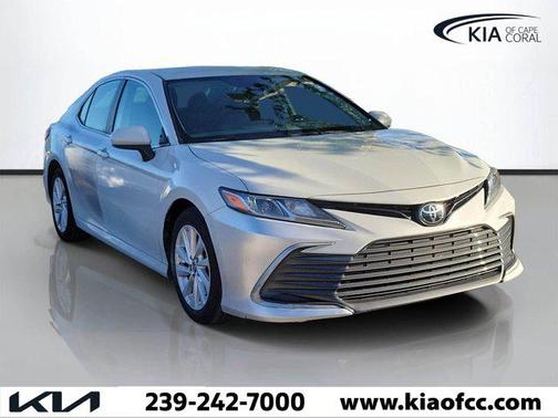 2022 Toyota Camry LE