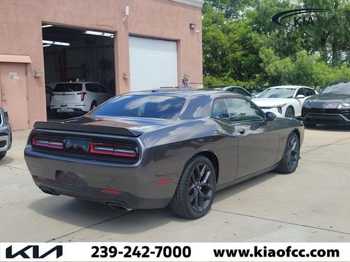 Granite Pearlcoat 2022 Dodge Challenger R/T