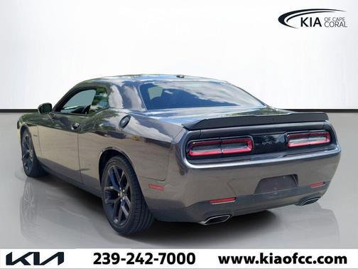 Granite Pearlcoat 2022 Dodge Challenger R/T