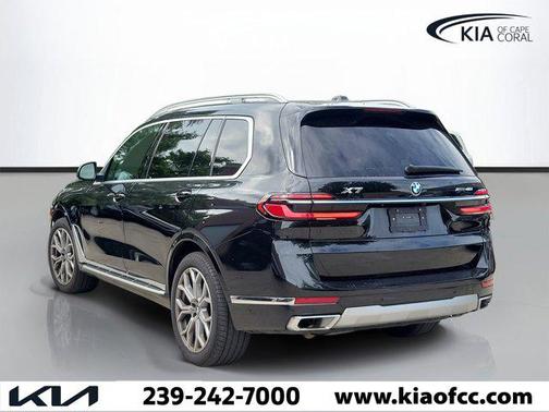 Black Sapphire Metallic 2026 BMW X7 xDrive40i